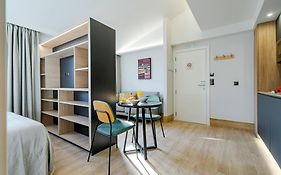 Feelathome Ventas Suites
